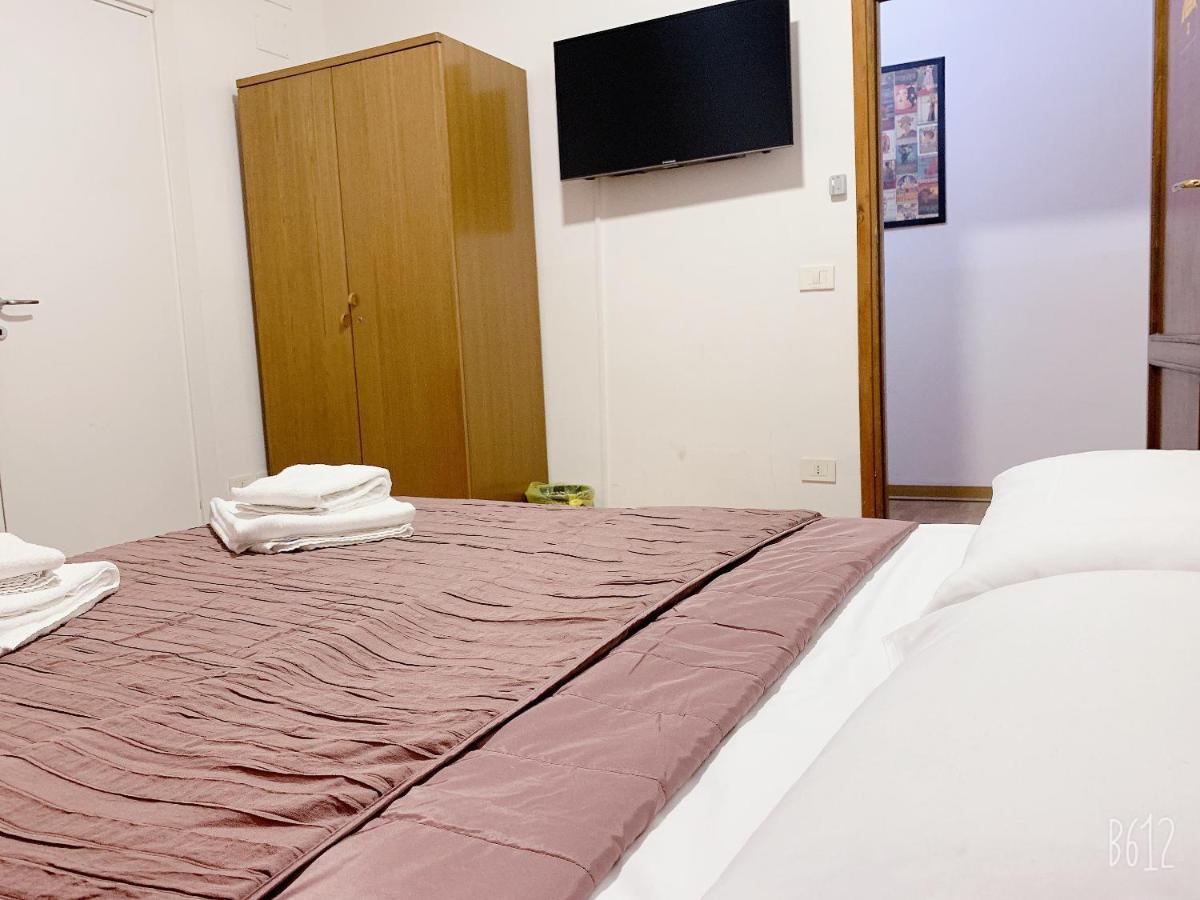 Rm Guest House โรม ภายนอก รูปภาพ