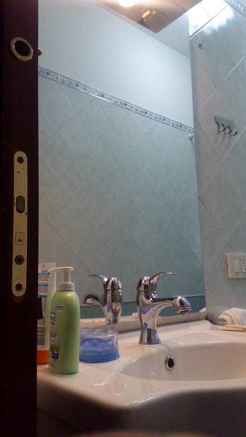 Rm Guest House โรม ภายนอก รูปภาพ